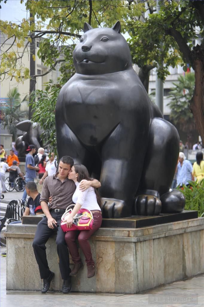 Fernando Botero Angulo Bildhauerei - Katze 2