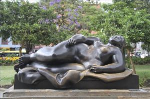 Zeitgenössische Bildhauerei - Schlafende Frau