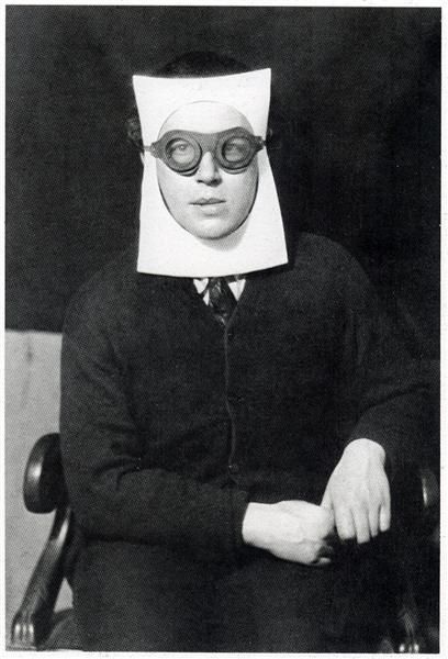 Man Ray Fotographie - Andre Breton 1930