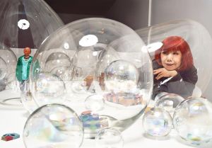 Zeitgenössische Bildhauerei - Bubble-Serie zur Szenenausstellung